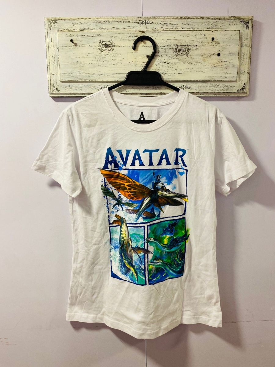 Polera Avatar Unisex color blanco