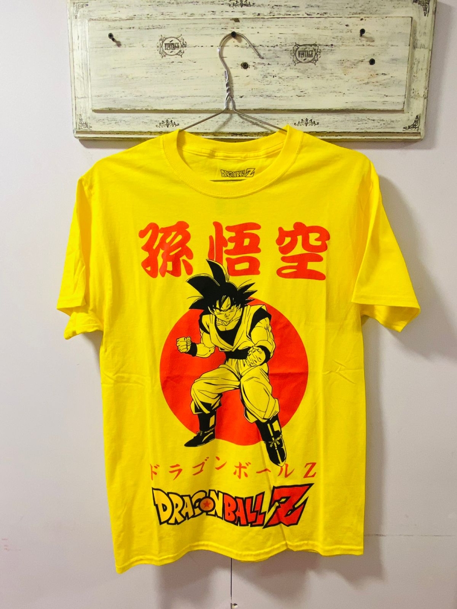 Polera Goku para hombre color amarillo 