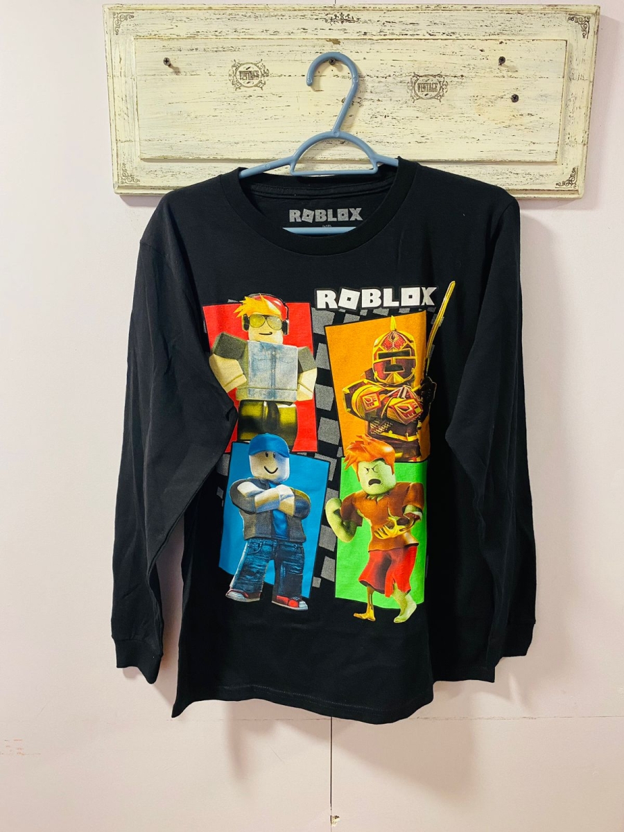 Polera Roblox para niño con mangas largas color negro 